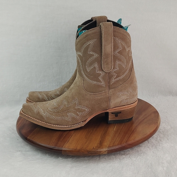 Lane Saratoga Bootie Womens Latte Roughout Leather Western Short Snip Toe  NWT - Picture 3 of 9
